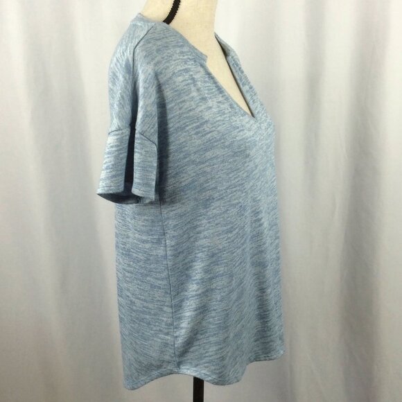 a.n.a. A New Approach Sweater Womens Small Blue V-Neck Short Sleeve Knit - Picture 2 of 8
